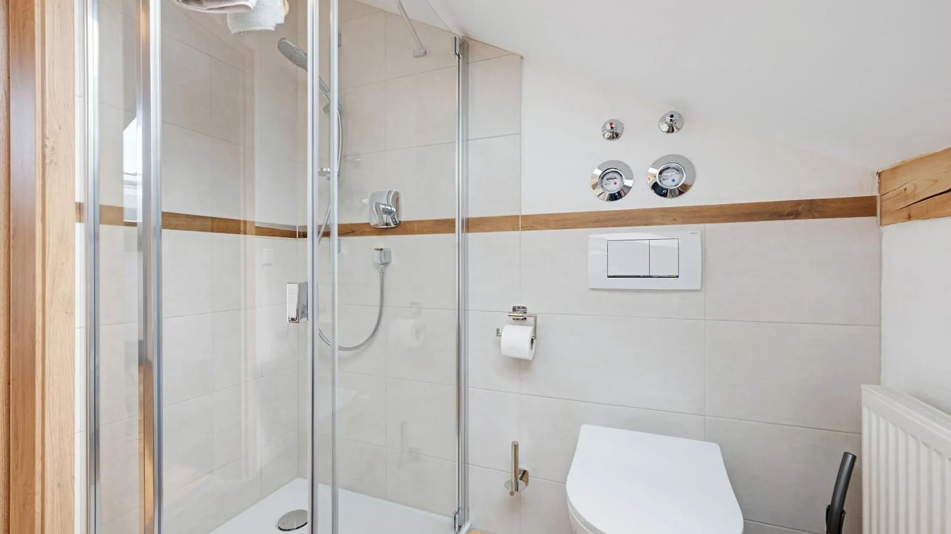 Ferienwohnung Am Teisenberg 泰森多夫