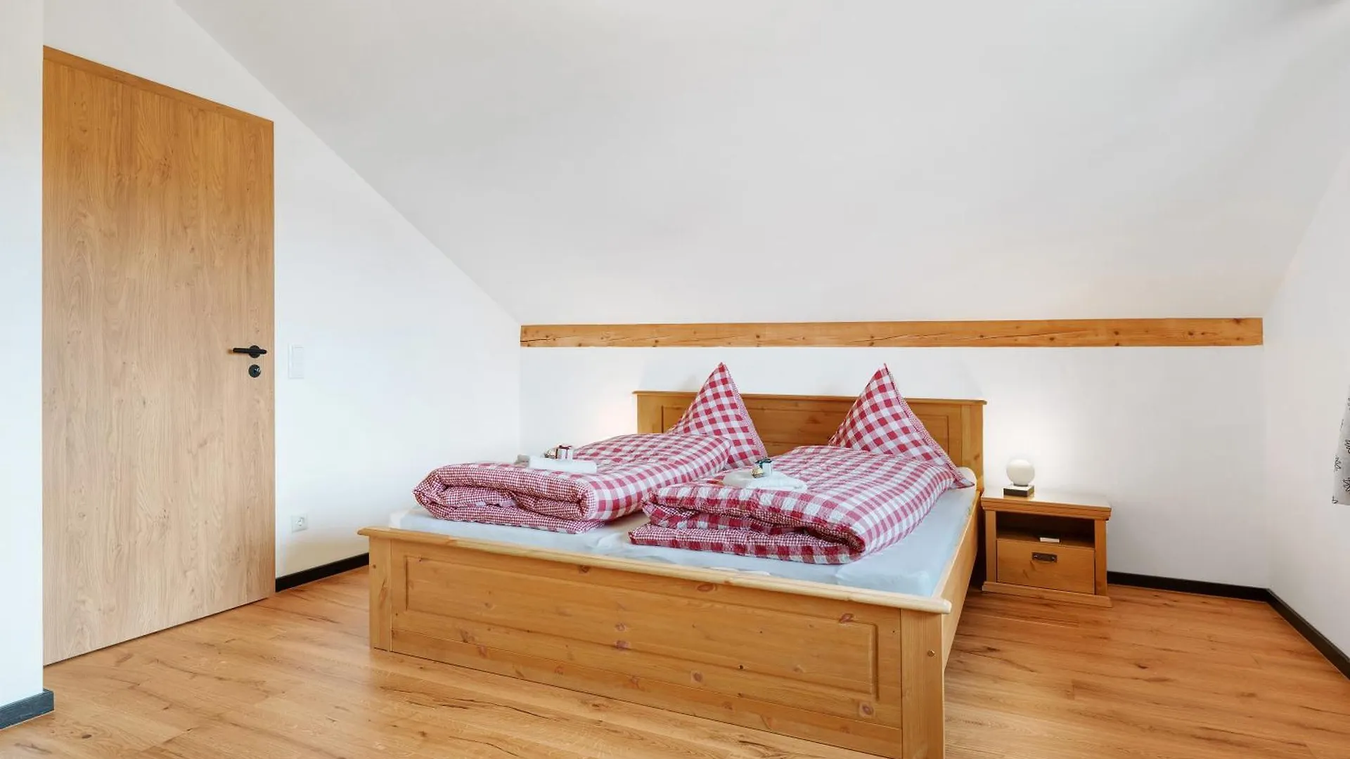 Ferienwohnung Am Teisenberg 泰森多夫